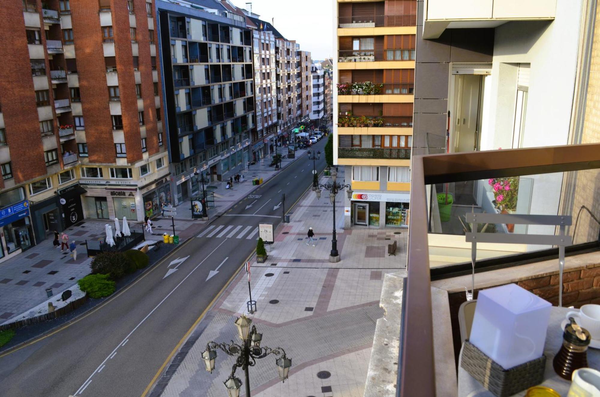 Apartamento Explora Oviedo A Pie Exterior foto